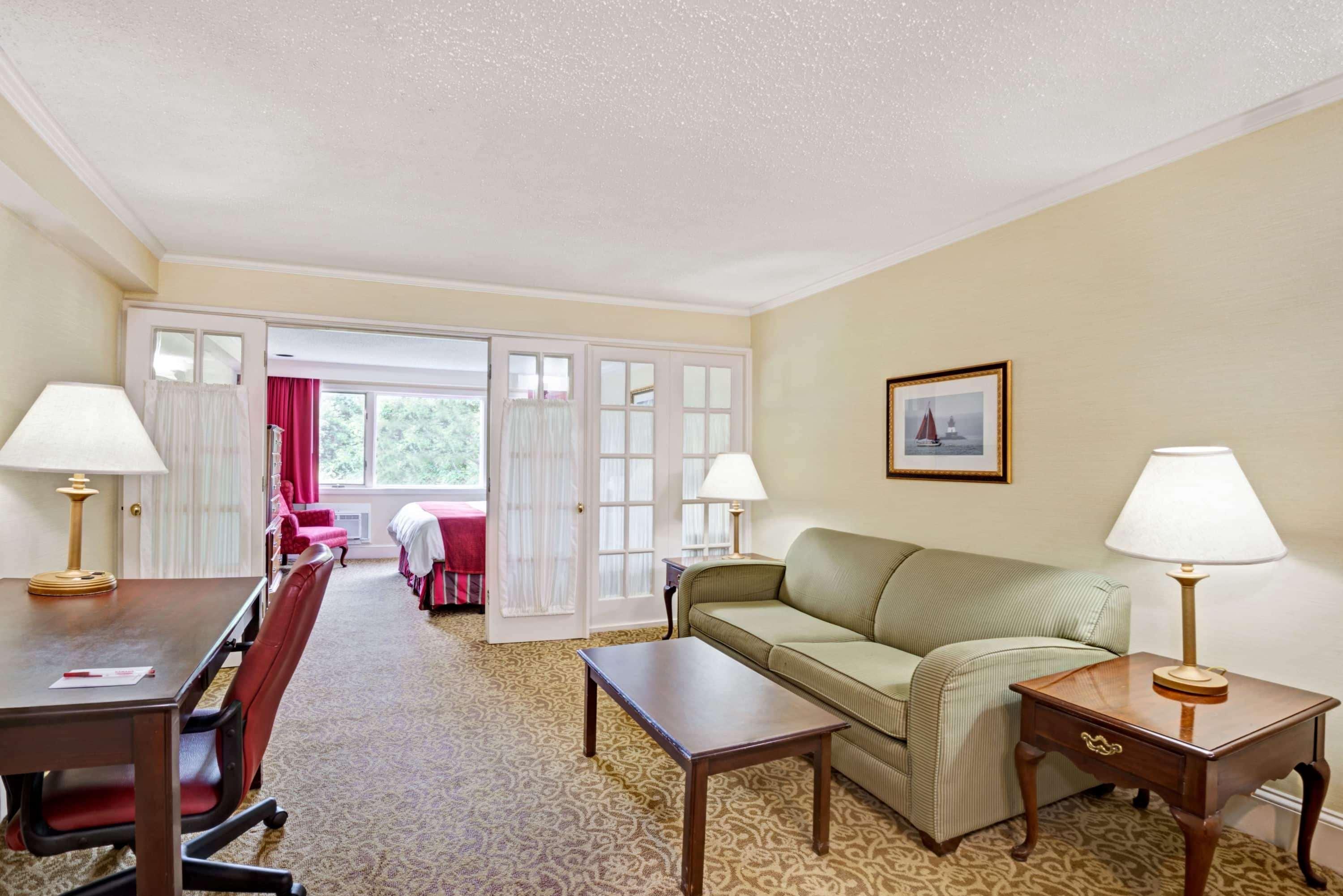 Ramada By Wyndham Seekonk Providence Area Εξωτερικό φωτογραφία