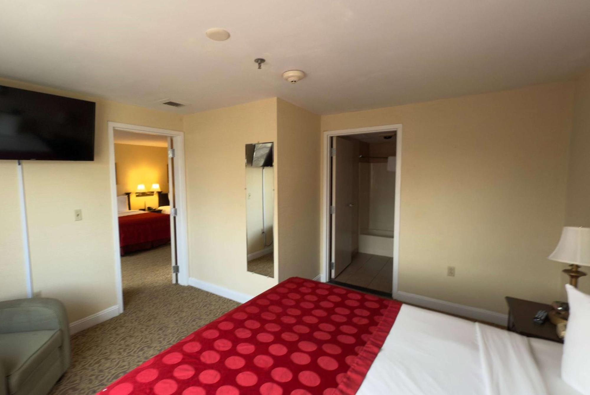 Ramada By Wyndham Seekonk Providence Area Εξωτερικό φωτογραφία