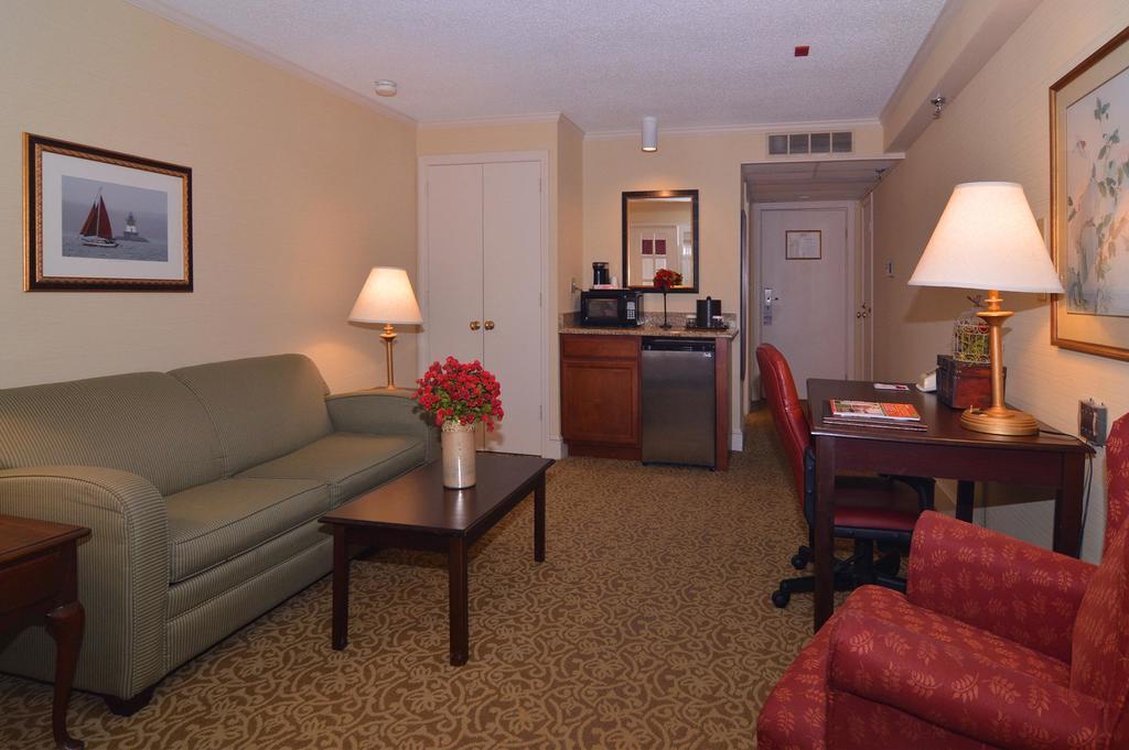 Ramada By Wyndham Seekonk Providence Area Εξωτερικό φωτογραφία