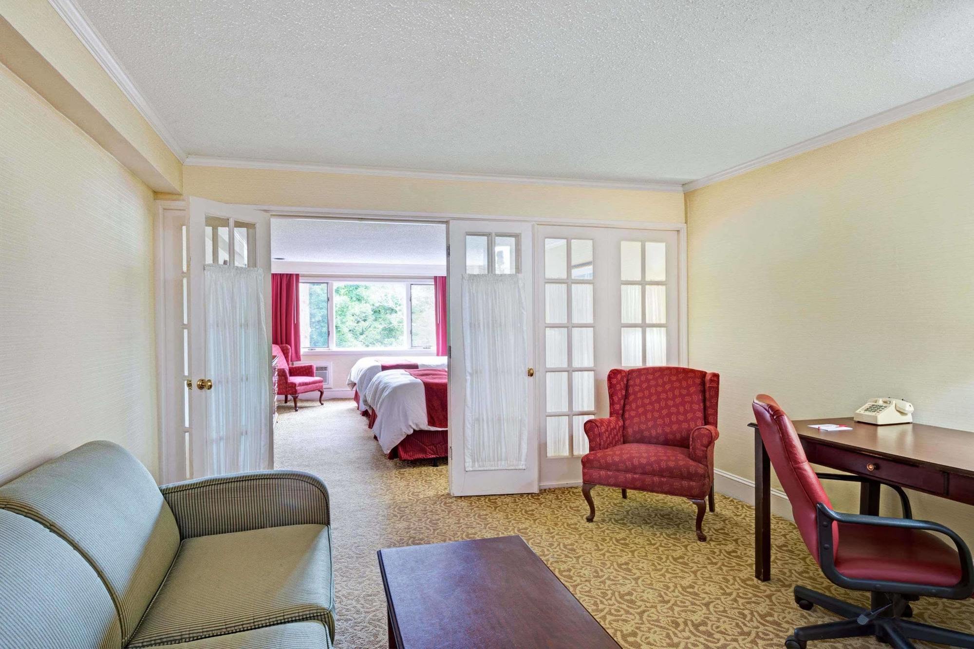 Ramada By Wyndham Seekonk Providence Area Εξωτερικό φωτογραφία
